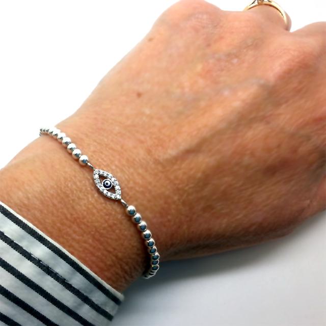 Bracelet aux perles Argent et son Oeil serti-O-Judaisme