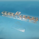 Cette hannoukia comporte neuf branches aux surfaces plates et angulaires ainsi que des facettes finement découpées pour y placer vos fioles d'huile.