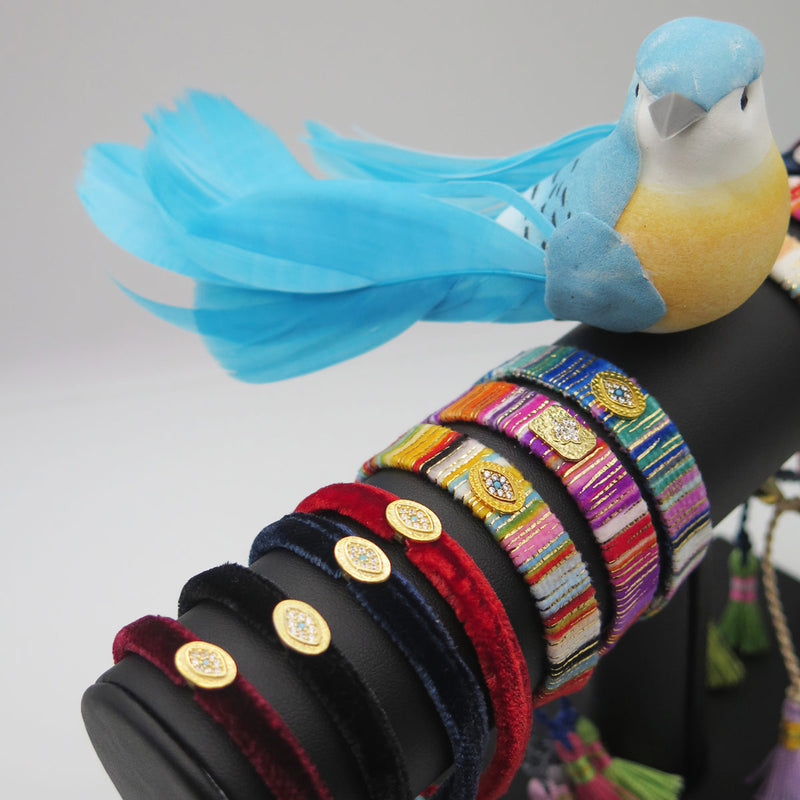 Bracelet de Soie et Ponpons tendance Multicolore