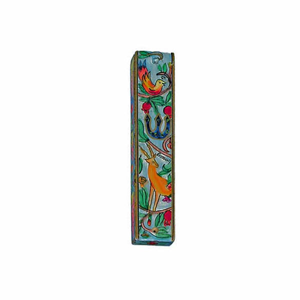 Cette Mezouza comprend un superbe design peint à la main avec une représentation du Cerf. Elle ajoutera une touche de chaleur et de naturel à votre maison.