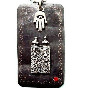 Pendentif Main protectrice du Sefer Thora-O-Judaisme