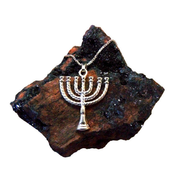 Pendentif Menorah Torsadée-O-Judaisme